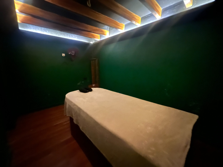 Swedsh massage in puduchery, tamilnadu